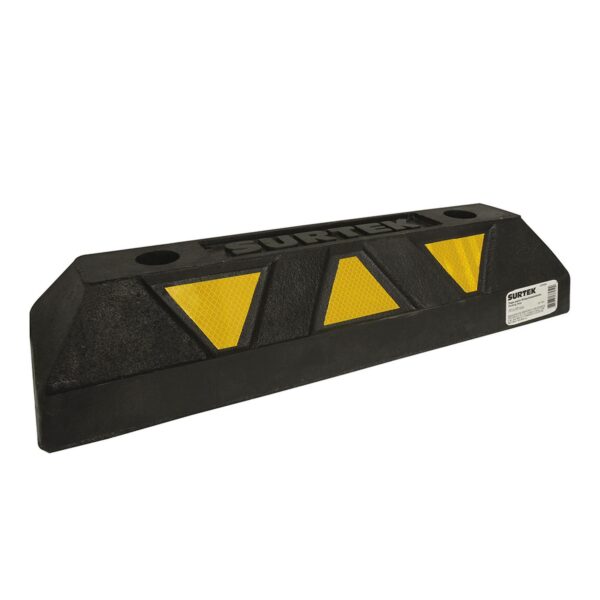 137459 Tope de estacionamiento con triangulos reflejantes de 54 x 16 x 11 cm Surtek